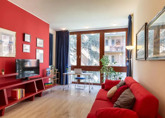 Twins - Tolstoj District Milan