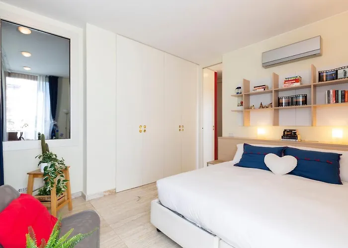 Twins - Tolstoj District Apartment Milan